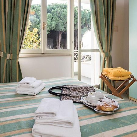 Hotel Bamby Червия Экстерьер фото